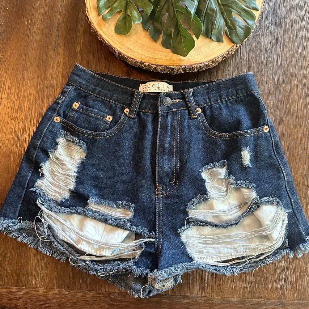 Stella Medium distressed Jean shorts